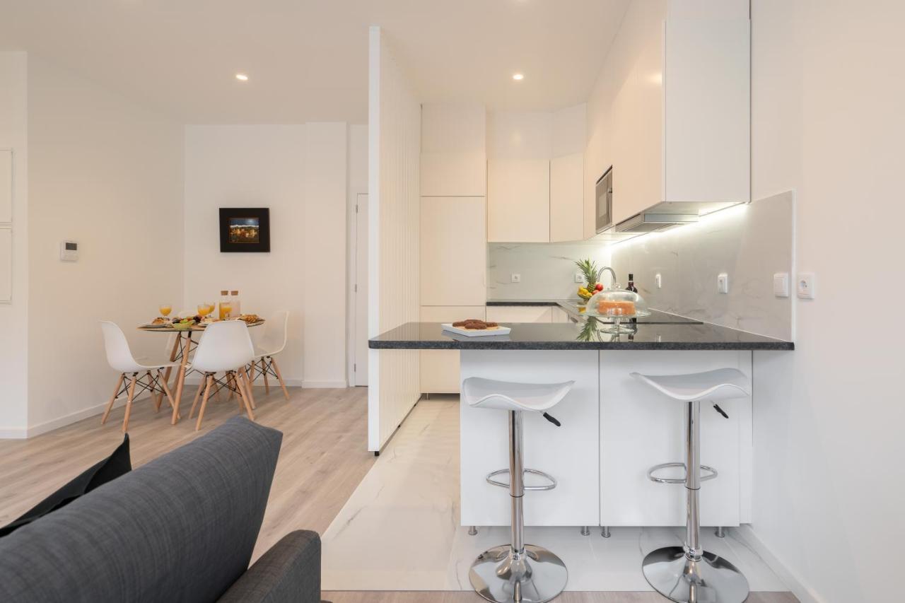 Host Wise - Trendy Spacious Flats - Matosinhos マトジニョシュ エクステリア 写真