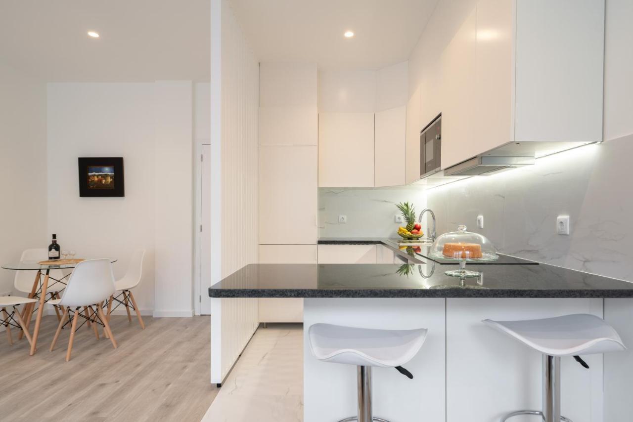 Host Wise - Trendy Spacious Flats - Matosinhos マトジニョシュ エクステリア 写真